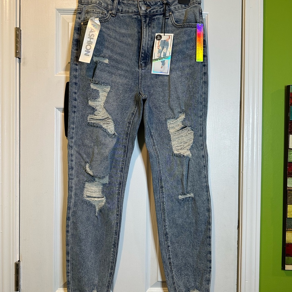Tinseltown Light Blue Mom Jeans